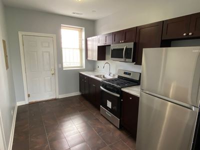 2 BR for rent — 4359 W West End Ave, Chicago 7