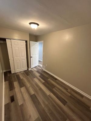 2 BR for rent — 8747 S Houston Ave #2R, Chicago 5