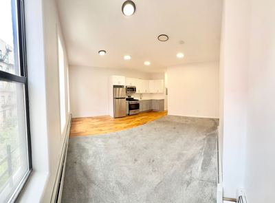 3 BR for rent — 762 Beck St, Bronx 2