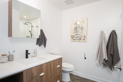 Studio for rent — 1461 S Blue Island Ave, Chicago 2