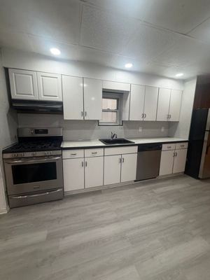 3 BR for rent — 7012 71st St #2, Ridgewood 5