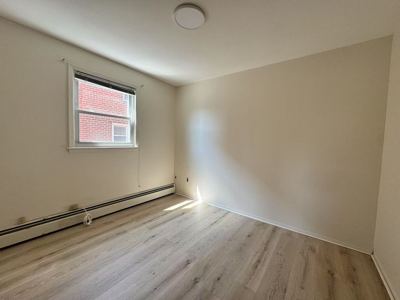 1 BR for rent — 928 Throggmorton Ave, Bronx 8