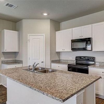 4 BR for rent — 5909 Xene Dr, Austin 7