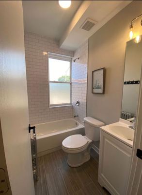 Studio for rent — 3248-50 N Pulaski Rd, Chicago 8