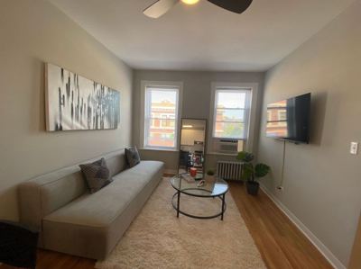 Studio for rent — 3248-50 N Pulaski Rd, Chicago 1