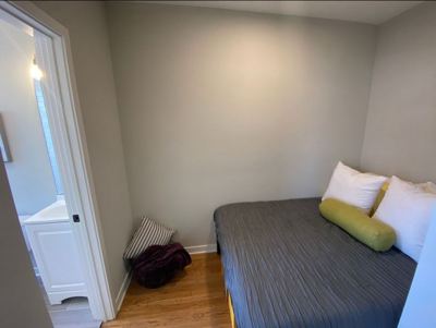 Studio for rent — 3248-50 N Pulaski Rd, Chicago 6