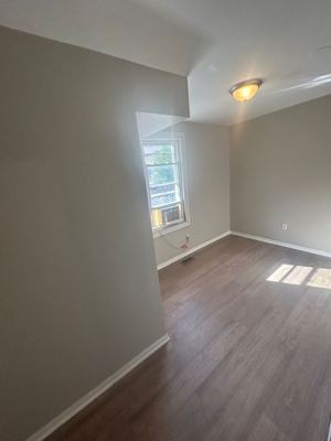2 BR for rent — 644 W 49th St #1F, Chicago 6