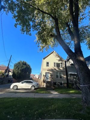 2 BR for rent — 644 W 49th St #1F, Chicago 1