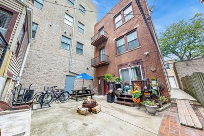 2 BR for rent — 1128 W Diversey Pkwy APT 3R, Chicago 3