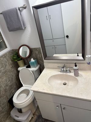 4 BR for rent — 9907 Woodstock Dr, Austin 8