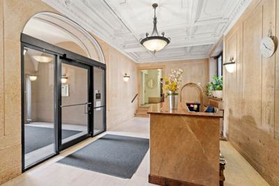 1 BR for rent — 115 Eastern Pkwy APT 3G, Brooklyn 6