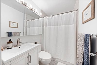 1 BR for rent — 115 Eastern Pkwy APT 3G, Brooklyn 4