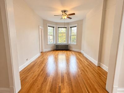 2 BR for rent — 1615 W Belle Plaine Ave #2, Chicago 2