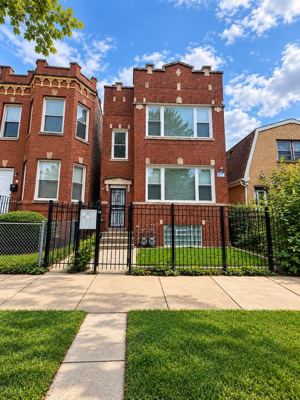 2 BR for rent — 4852 W Rice St #2, Chicago 1