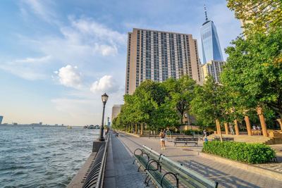 Studio for rent — 355 S End Ave, New York 6