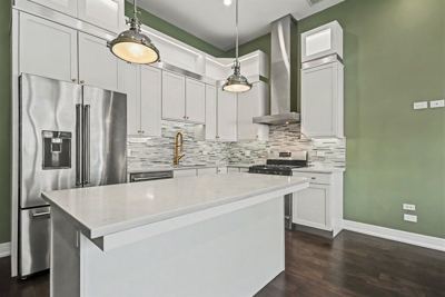 2 BR for rent — 3101 N California Ave #1, Chicago 3