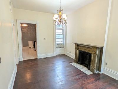 2 BR for rent — 229 S Racine Ave APT 1, Chicago 4
