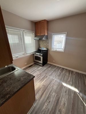 3 BR for rent — 5220 S Linder Ave #1, Chicago 2