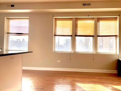 2 BR for rent — 2809 W Washington Blvd #2W, Chicago 3