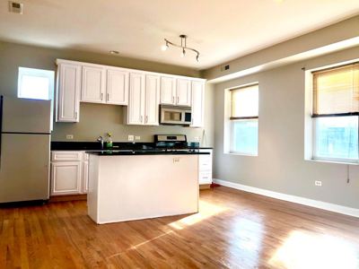 2 BR for rent — 2809 W Washington Blvd #2W, Chicago 1