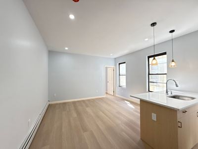 1 BR for rent — 23-17 Steinway St #3R, Astoria 3