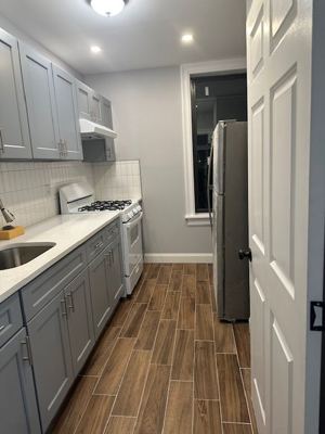 2 BR for rent — 1132 Fteley Ave APT 2F, Bronx 2