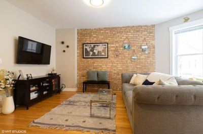 2 BR for rent — 2420 N Southport Ave APT 1F, Chicago 2