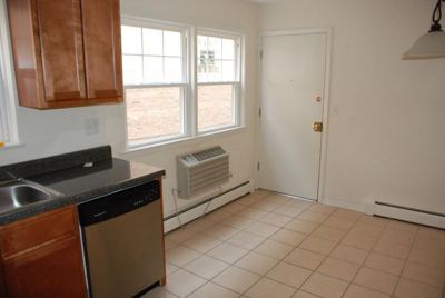 2 BR for rent — 5223 N Oakview St APT 2, Chicago 2