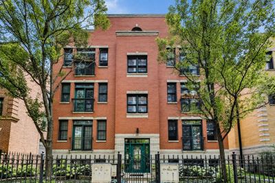 3 BR for rent — 917 W Lakeside Pl APT 1W, Chicago 1