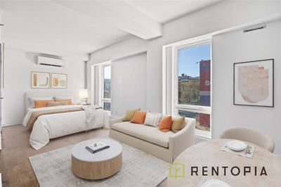 Studio for rent — 596 Washington Ave, Brooklyn 2