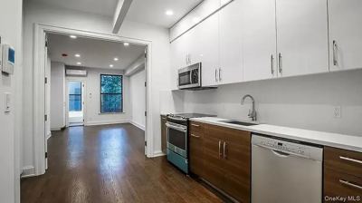 2 BR for rent — 167 Russell St APT 3L, Brooklyn 1