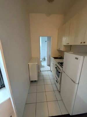 Studio for rent — 540 E 6th St #A, New York 3