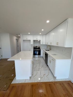 3 BR for rent — 137 Bay 11th St APT 3, Brooklyn 2