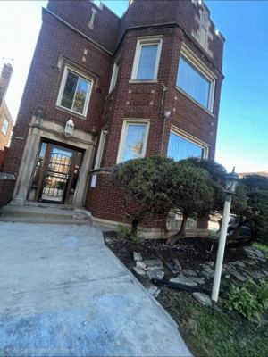 3 BR for rent — 8200 S Sangamon St APT 2, Chicago 1