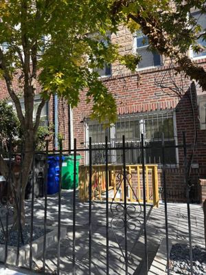3 BR for rent — 27-23 12th St #1, Astoria 1