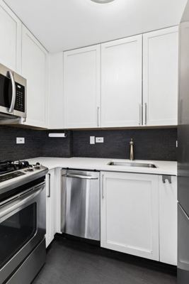 Studio for rent — 200 E 27th St APT 10J, New York 3