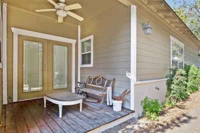 4 BR for rent — 910 E 51st St, Austin 2