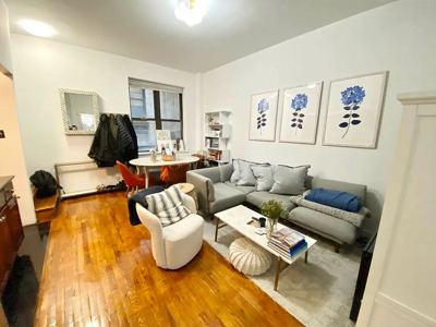 2 BR for rent — 135 Charles St, New York 2