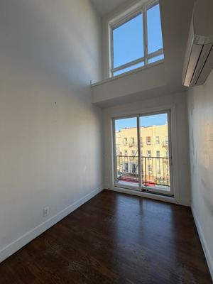 2 BR for rent — 91 Graham Ave #4B, Brooklyn 2