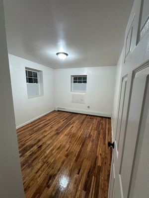 2 BR for rent — 2410 Lyvere St Floor 1, Bronx 2