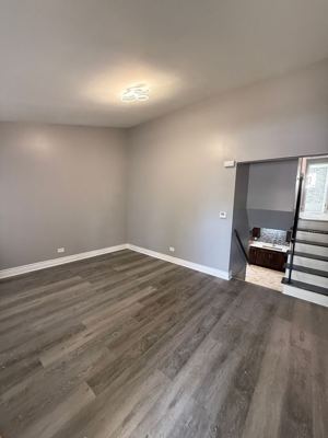 3 BR for rent — 945 W 115th Pl, Chicago 2