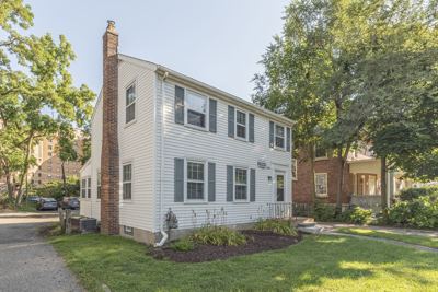 4 BR for rent — 909 E Ann St, Ann Arbor 2