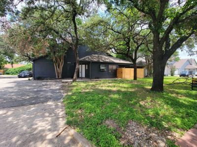 3 BR for rent — 8706 Schick Rd #A, Austin 2