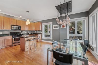3 BR for rent — 900 W Agatite Ave, Chicago 2