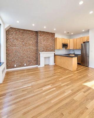 2 BR for rent — 23 W 8th St APT 1A, New York 2