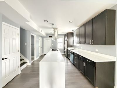 4 BR for rent — 2729 N Campbell Ave, Chicago 2