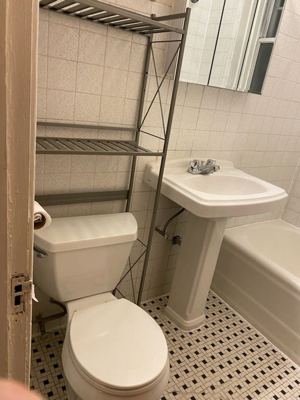 1 BR for rent — 3046 N Laramie Ave #2R, Chicago 3