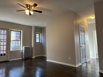 2 BR for rent — 7233 S Phillips Ave APT 2W, Chicago 3