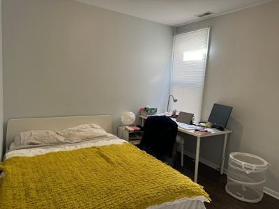 4 BR for rent — 1736 W Melrose St #3, Chicago 2