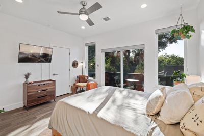 2 BR for rent — 4400 Mount Vernon Dr #A, Austin 3